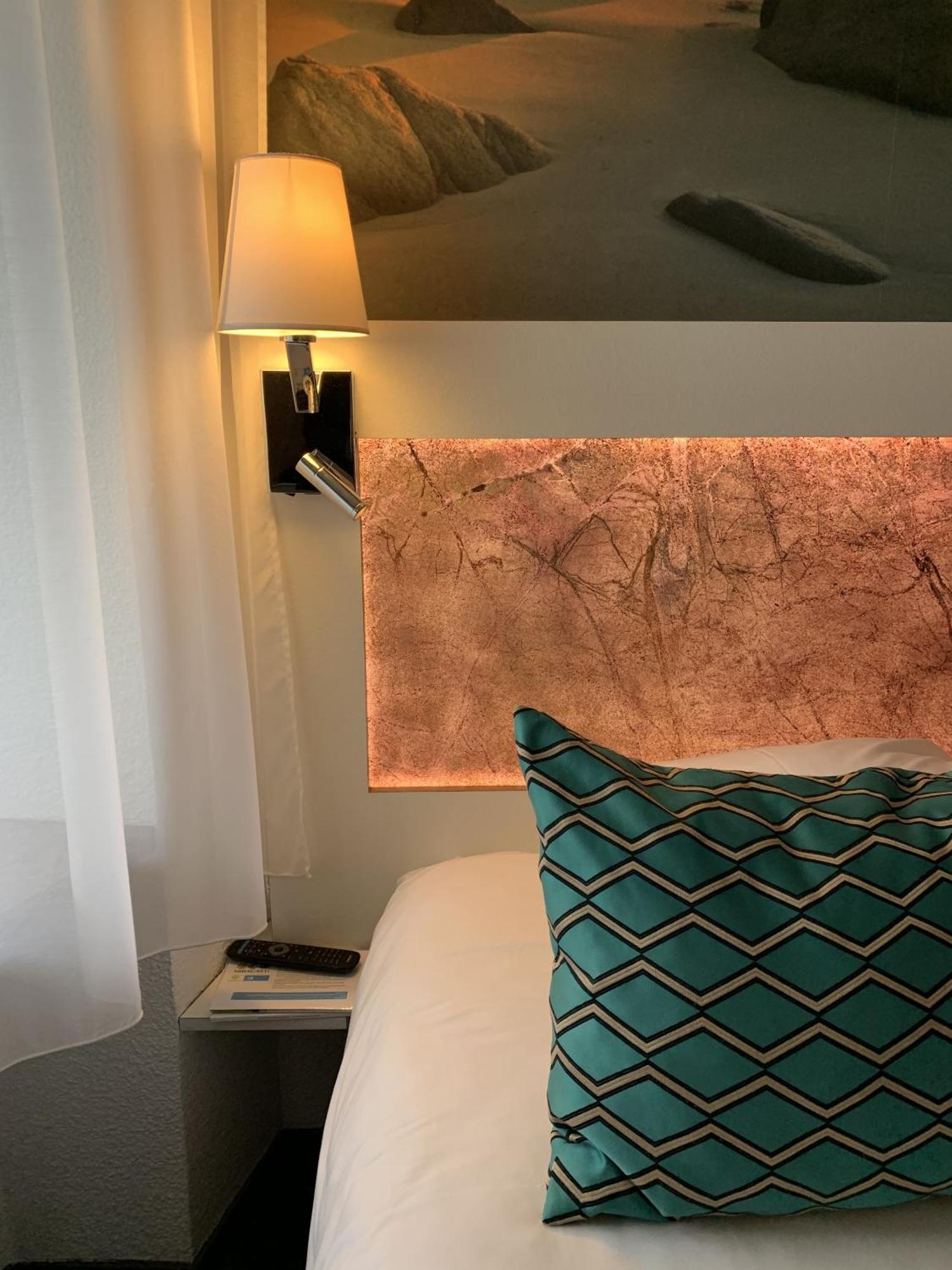 Ambassadeur Hotel - Cherbourg Port De Plaisance Zewnętrze zdjęcie