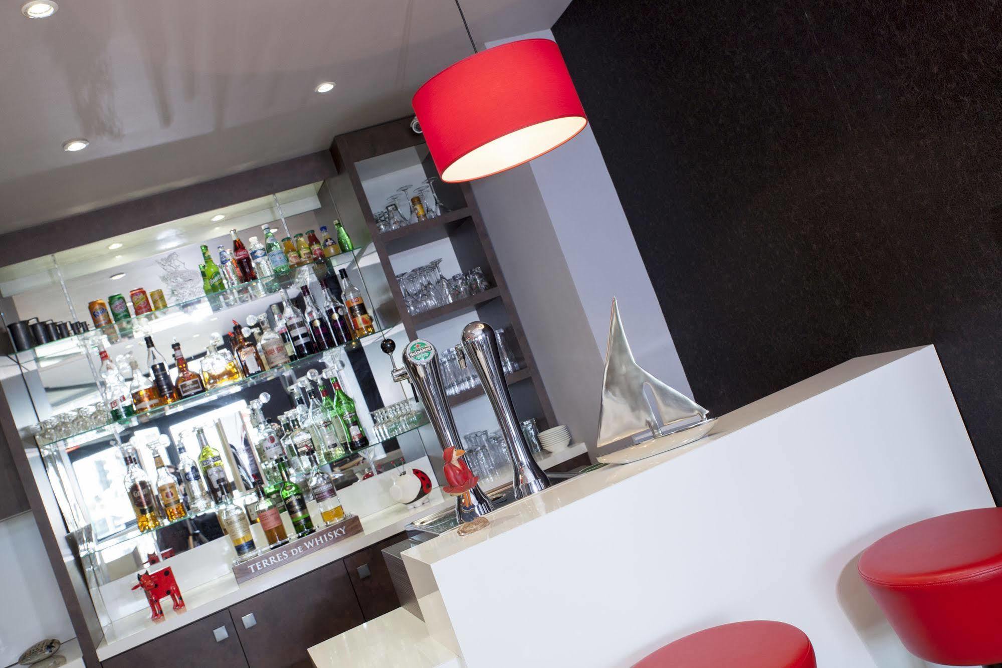 Ambassadeur Hotel - Cherbourg Port De Plaisance Zewnętrze zdjęcie